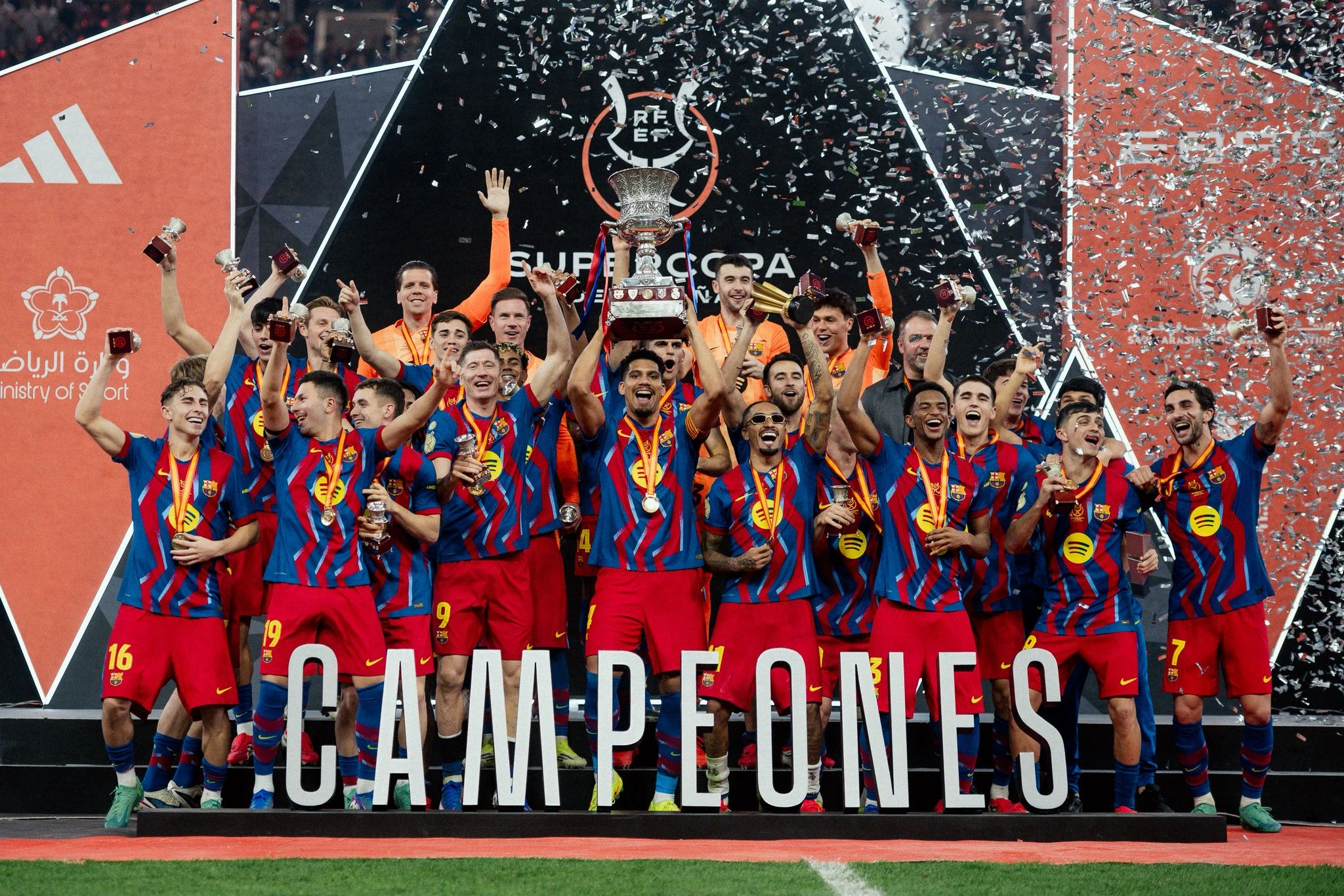 Barcelona Juara Super Cup 2026