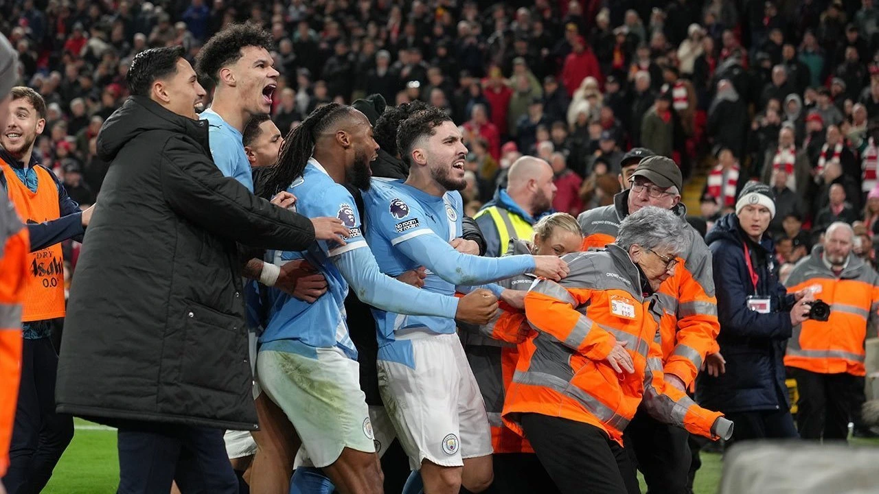 Manchester City Selebrasi di Anfield